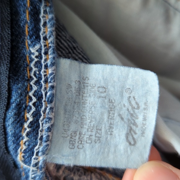 Vintage Chic 80's Denim High Rise Shorts with Yoke and Pleats - Picture 12 of 16